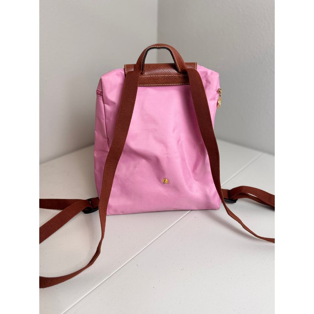 Longchamp Le Pliage pink nylon backpack tan leather flap gold tone hardware zips - Picture 2 of 10